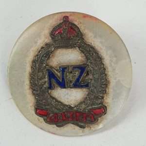 New Zealand Onward Sweetheart Badge KC