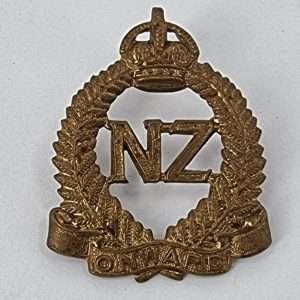 WWI New Zealand Onward Cap Badge