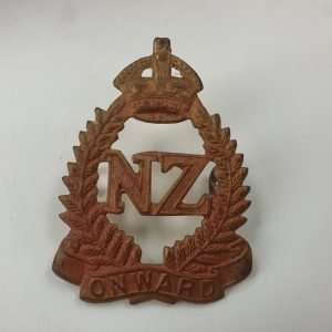 WWII New Zealand Onward Hat Badge