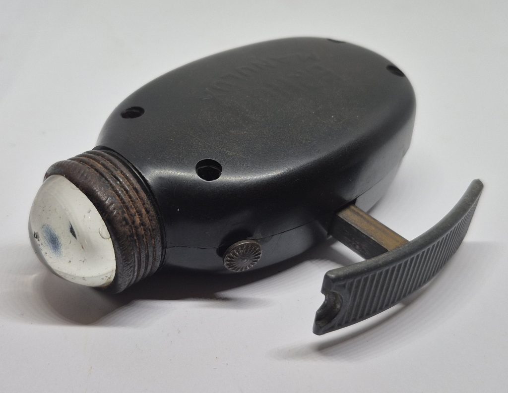 WWII German Field Dynamo Hand Torch - Trade In Military