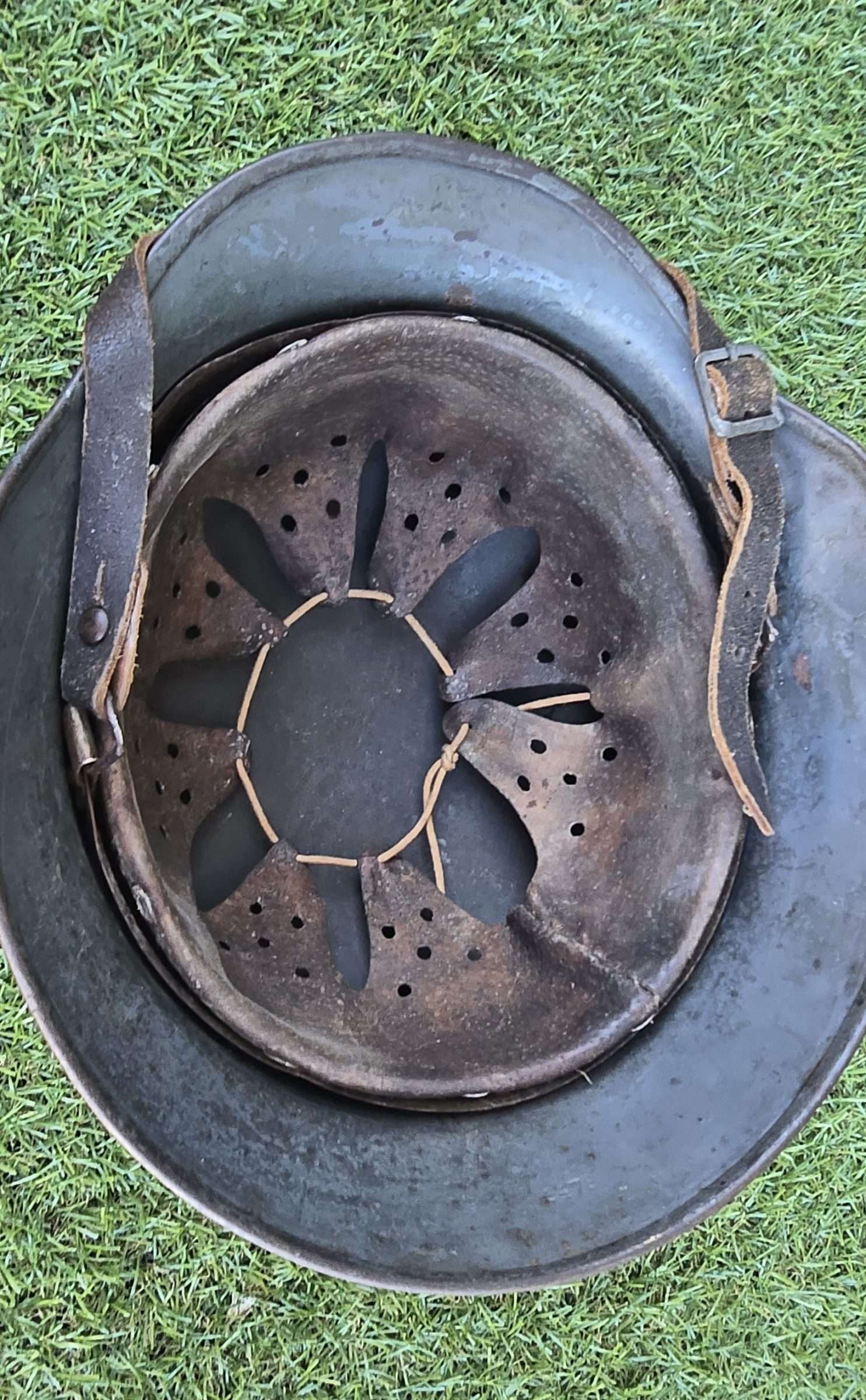 WWII German Police DD M36 Helmet - Image 16