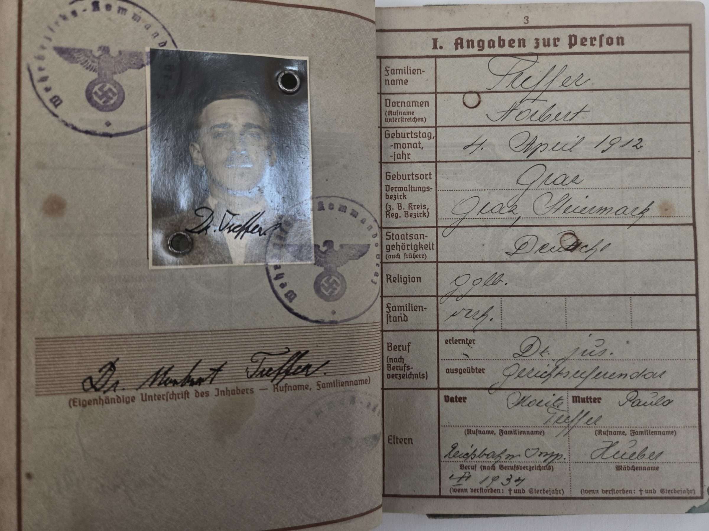 WWII German Wehrpass