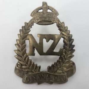 WWII New Zealand Onward Cap Badge